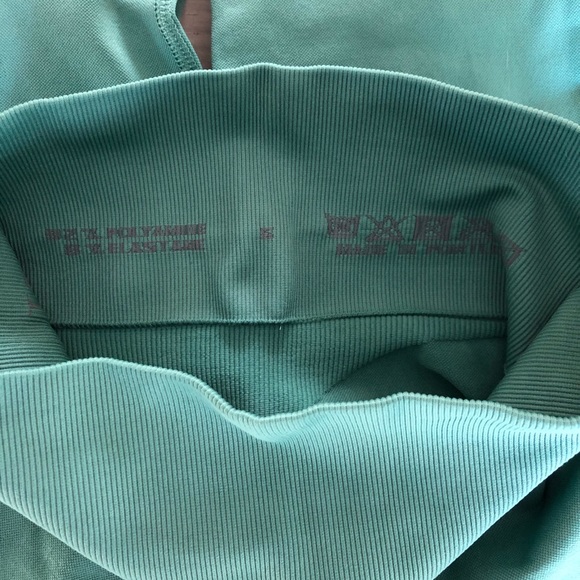 TALA Zinnia Legging - Picture 3 of 5